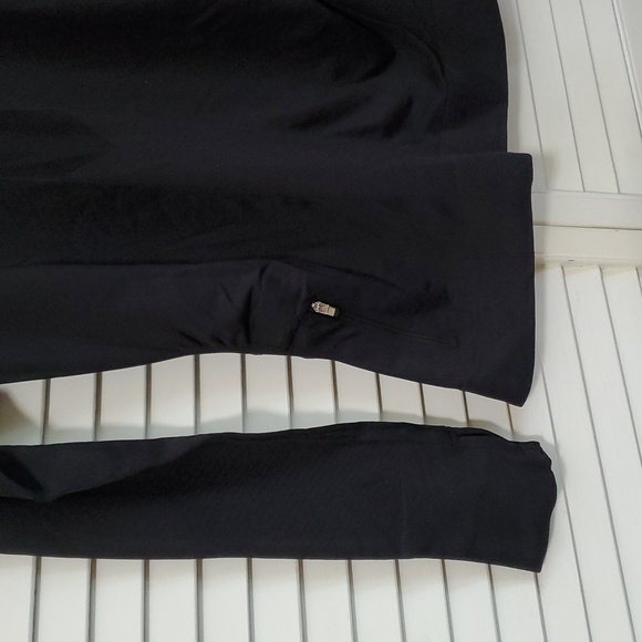 ATHLETA Long Sleeve Athletic Top - Picture 9 of 11